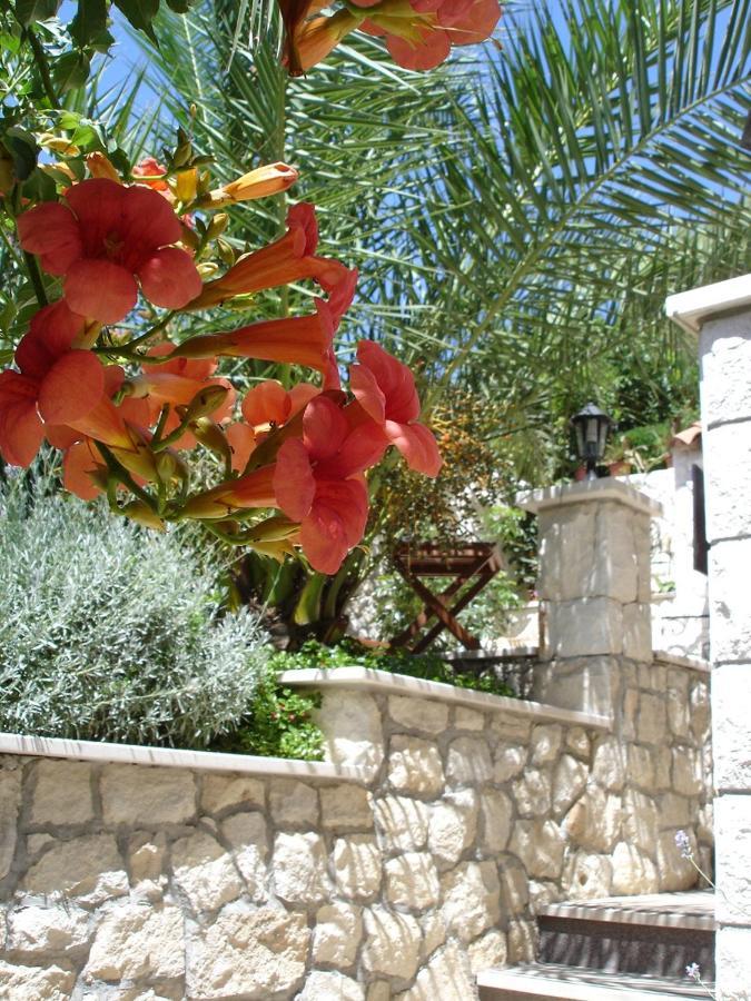 Apartments By The Sea Trogir - 11895 외부 사진