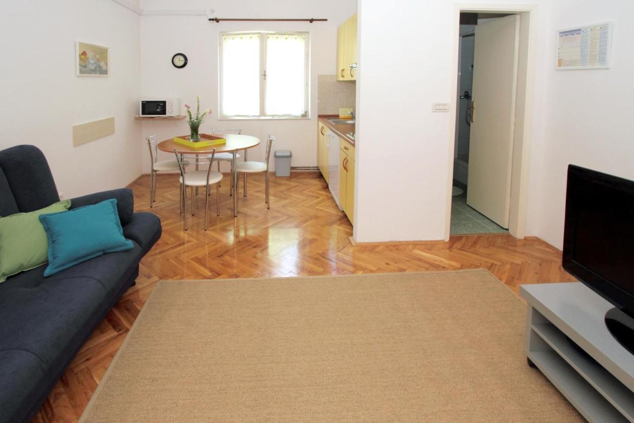 Apartments By The Sea Trogir - 11895 외부 사진